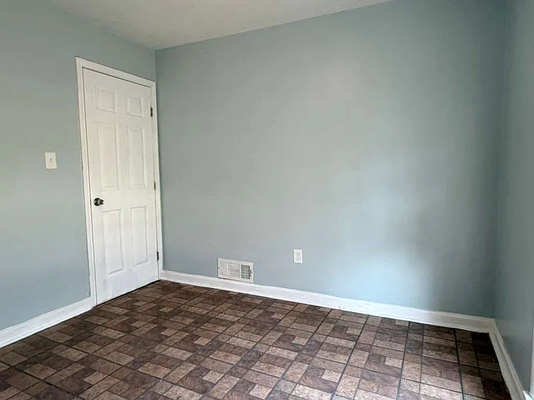 115 Shepherd Dr — Photo 5
