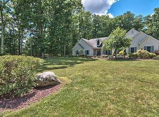 513 Rocky Run Rd, Hawley, PA 18428