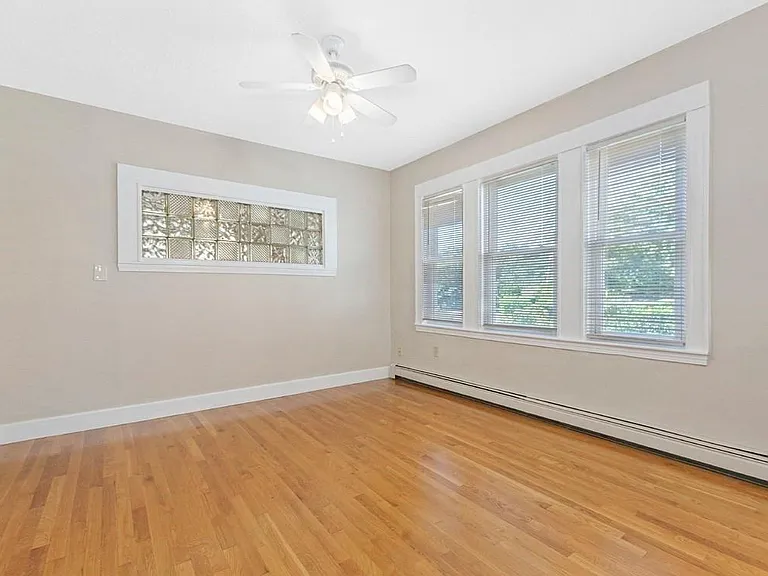 549 Main St #1 — Photo 13