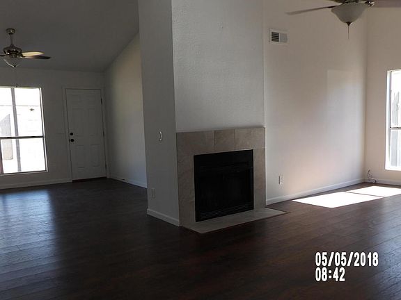 4th image of 7202 W Tuckey Ln