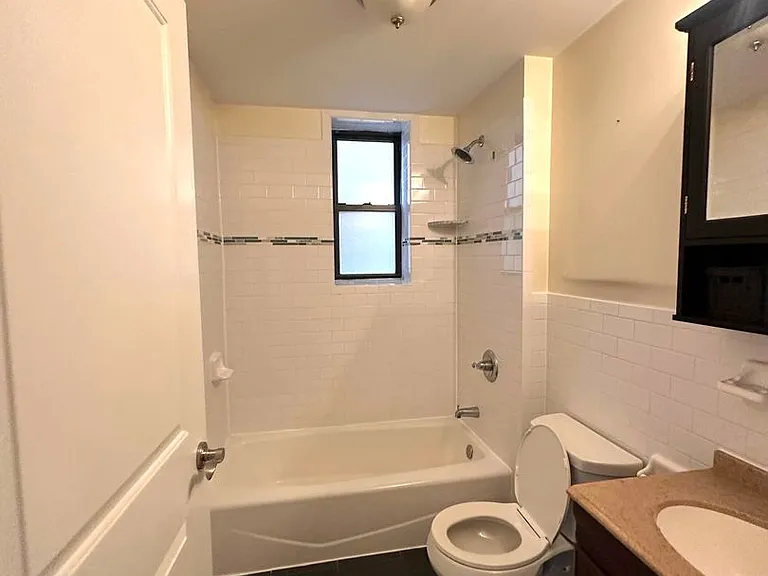 Ponciana Apartments: Contemporary Comfort and Affordable Luxury in North Bergen! — Photo 11
