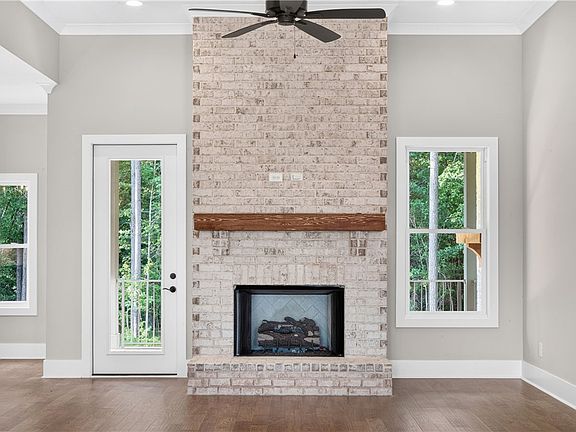 3rd image of 2296 Dalby Pl