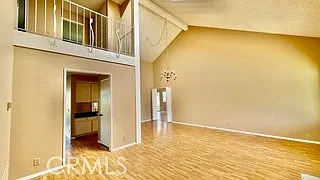 5 bed, 3200 sqft, $5,700 — Photo 2
