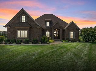 400 Castle Peak Ct, Bowling Green, KY 42104