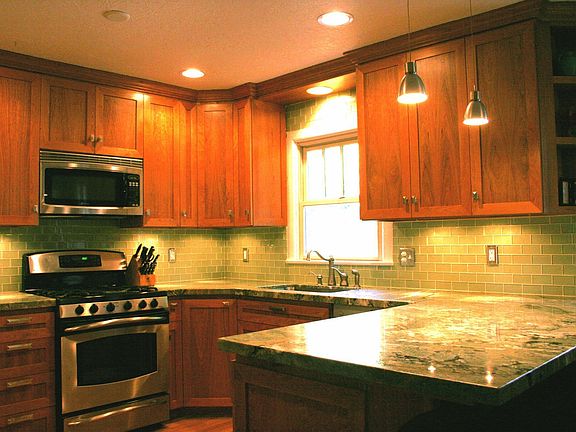 3rd image of 1779 E Michigan Ave