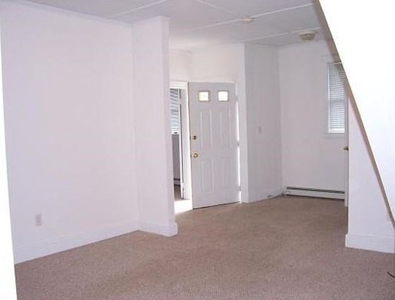 2nd image of 119 Independence Ave #119