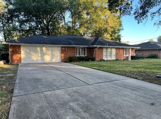 1618 Huge Oaks St, Houston, TX 77055