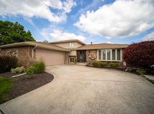 12034 W Somerset Rd, Orland Park, IL 60467