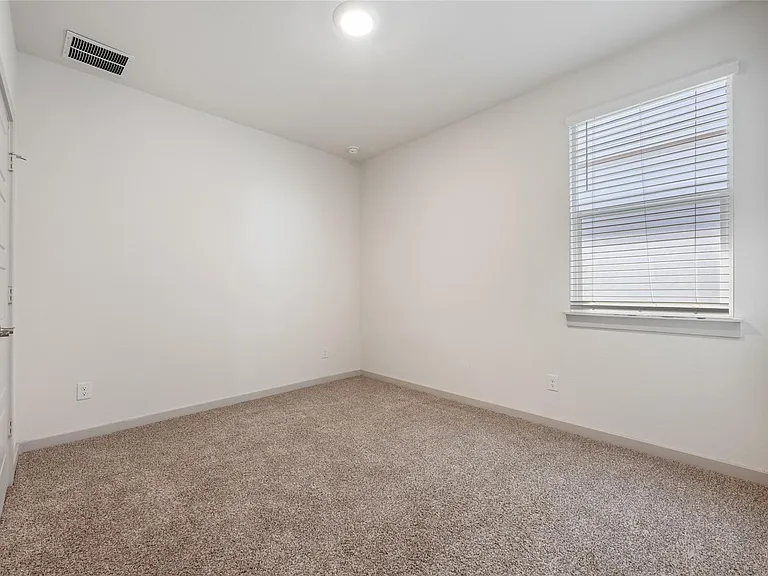 336 Fairfax Ave — Photo 23