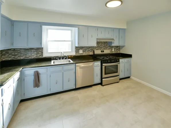 45 East 51st Street image 6 of 26