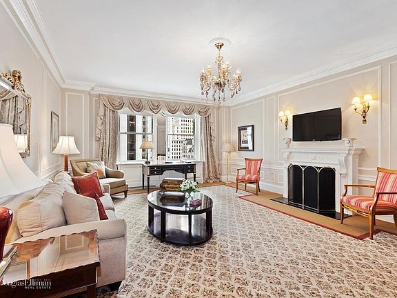 5th image of 781 5th Ave #811