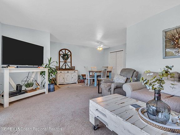 5th image of 39 Marina Lane #178