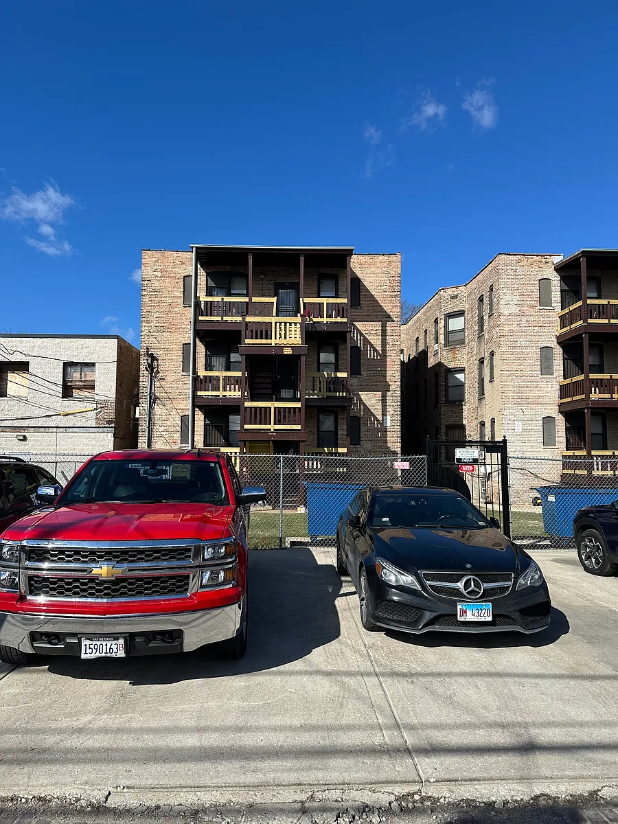 Building Photo - 4643 S Michigan Ave #GARDEN