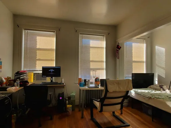89 Park Dr, Boston, MA