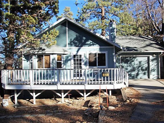 3rd image of 805 Holmes Ln