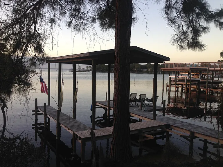 Covered Boat lift - dock - boat slip