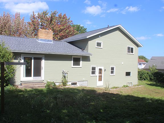 Large private back yard