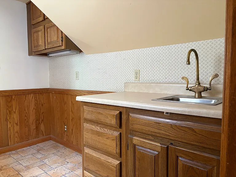 1249 York St #1 — Photo 15