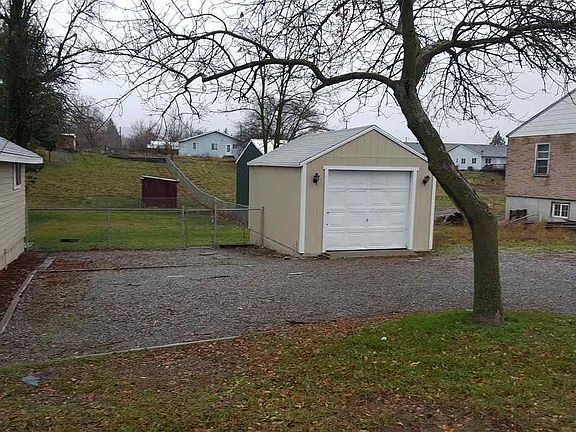 2nd image of 8002 E Broadway Ave