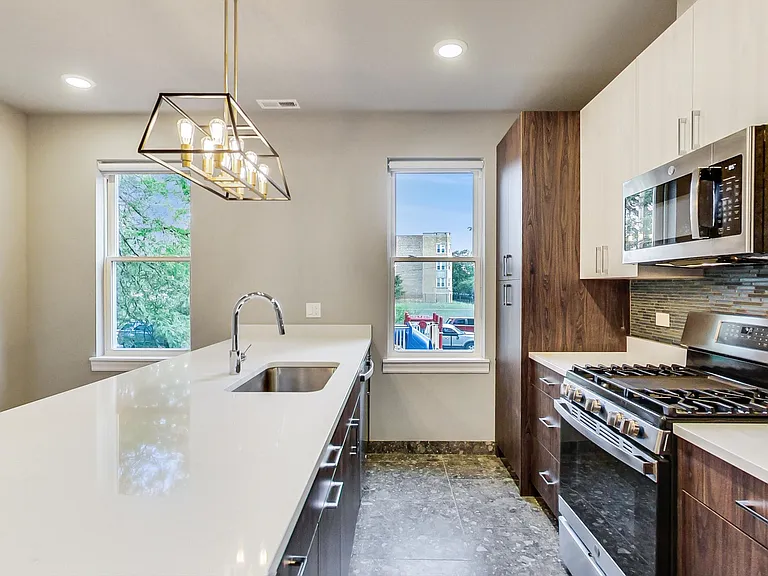 6204 S Kimbark Ave #1W — Photo 6