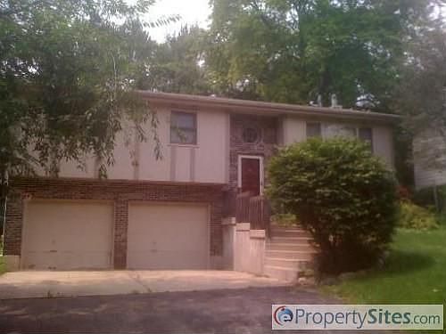 2nd image of 6315 Lake Shore Dr
