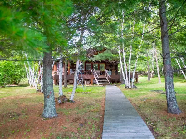 2220 Redcrest Isle, International Falls, MN 56649