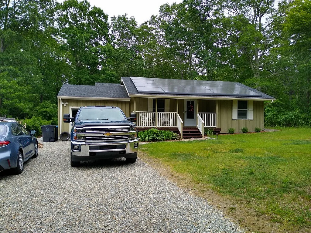 Building Photo - 33 Forest Dr