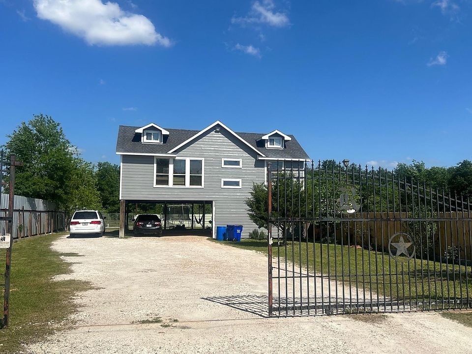 1st image of 704 County Road 3554
