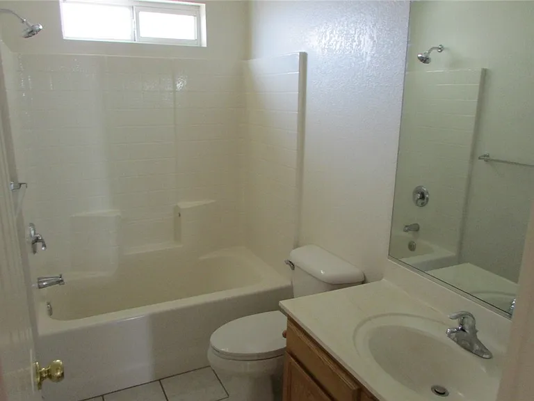 432 Harbor Dr — Photo 7