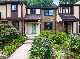 5884 Jacksons Oak Ct, Burke, VA 22015
