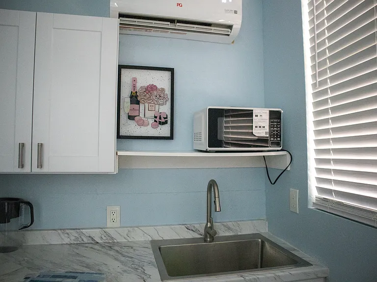 205 N Dellview Dr — Photo 8