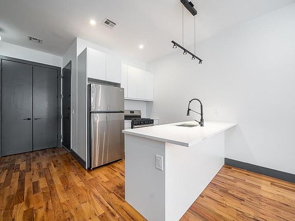 5th image of 568 Communipaw Ave #104B