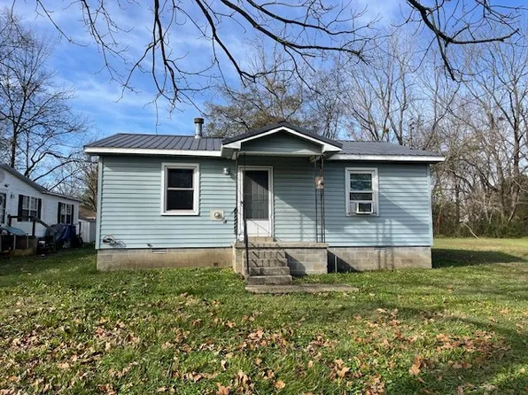 808 S Franklin St, Tullahoma, TN 37388