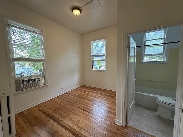 1014 W Franklin St #1014 — Photo 7