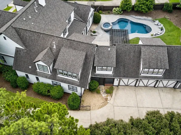 732 Heritage Park Ln, Birmingham, AL 35226