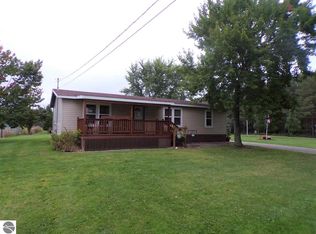 2855 E Lake Dr, Lupton, MI 48635