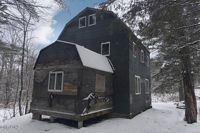 4th image of 295 Black River Road