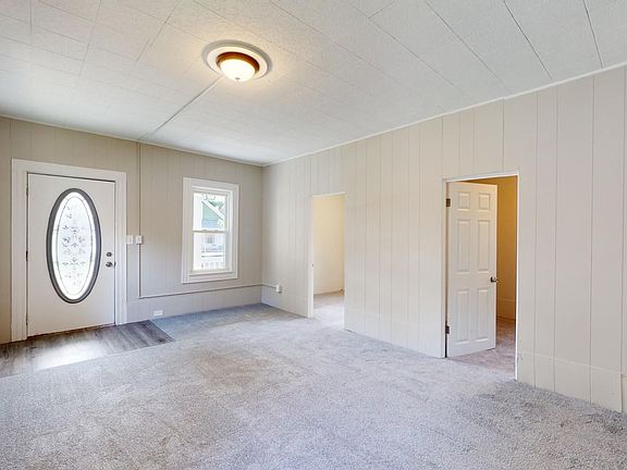 4th image of 7804 Elton Ave
