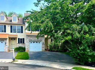 400 Barefield Ln, Conshohocken, PA 19428