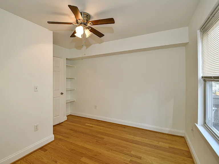 1319 Belmont St NW — Photo 16
