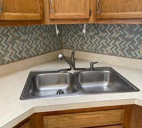 5th image of 630 Banyon Tree Way APT B