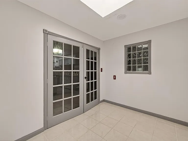 11331 Oakcenter Dr — Photo 16