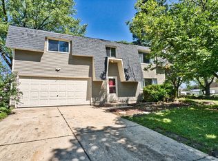 1540 Rita Ave, St Charles, IL 60174