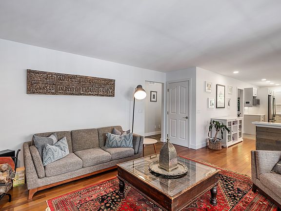 4th image of 4551 Horak Rd