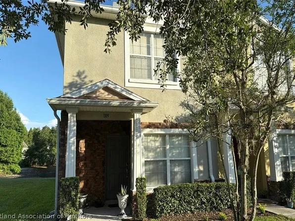 1109 Sleepy Oak Dr, Zephyrhills, FL 33543
