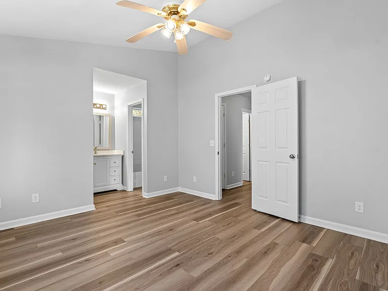 1 Folson Ct — Photo 3