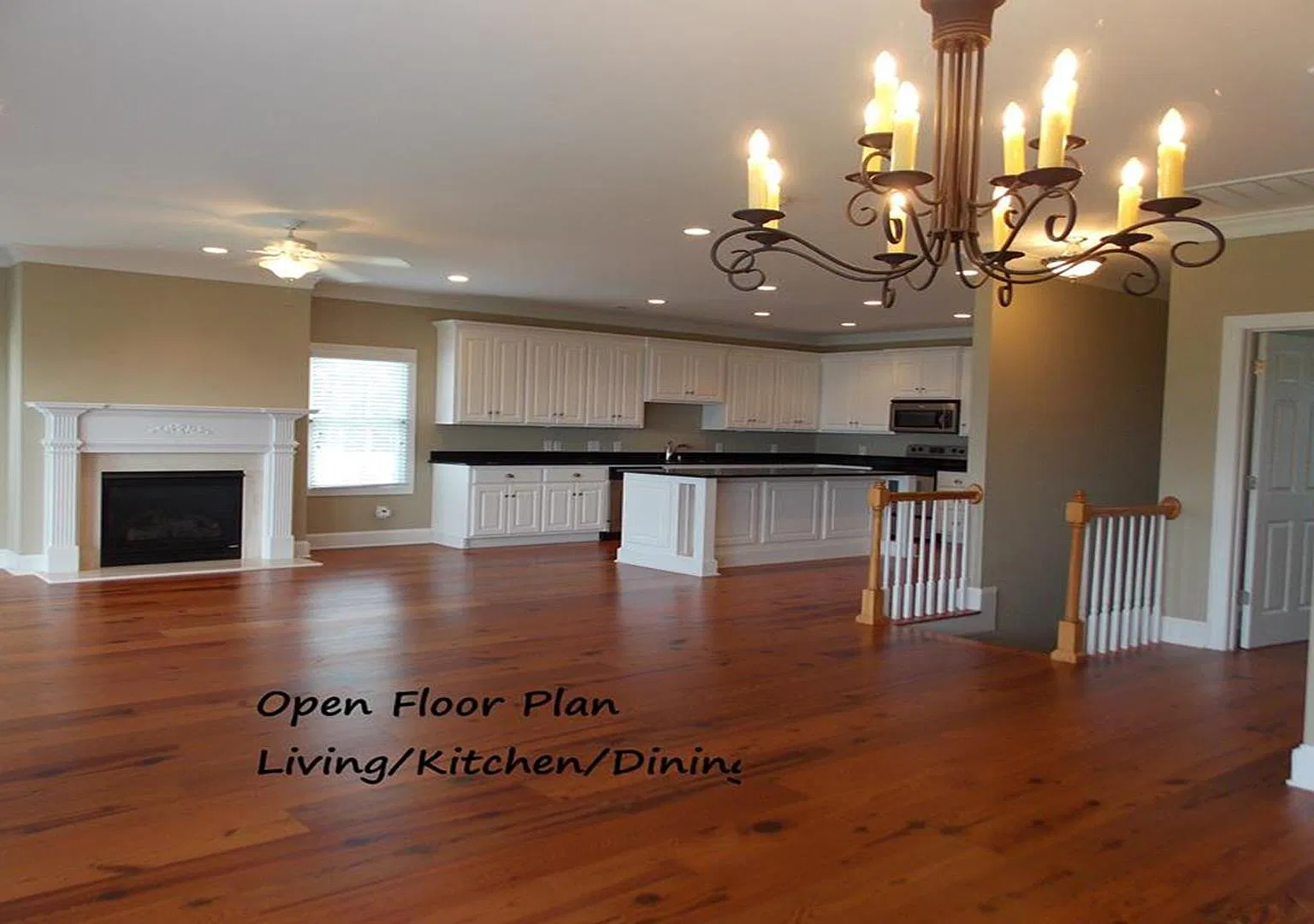 3 bed, 2.5 bath, 1950 sqft, $2,500 — Photo 3