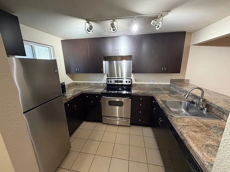 12625 SE 41st Pl #F104 — Photo 2