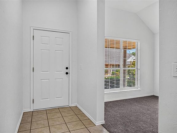 3rd image of 13405 Prairie View Ln