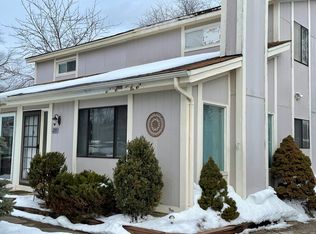 235 Troy Ln, Lombard, IL 60148